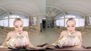 Blonde Babe Anna Claire Clouds As STAR WARS Princess Amidala Needs Jedi Fuck VR Porn