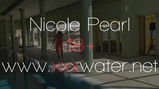 Nicole Pearl the most milf in the world swimming