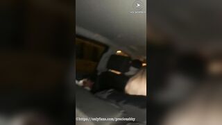 Blowjob in the backseat of a FULL passenger car! No fucks givin!