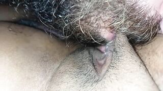 sucking only the side along with the pussy until the bitch cum hard moaning like a bitch in my mouth