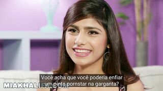 MIA KHALIFA - Linda garota árabe falando sobre sua história de origem pornô (e chupando paus)