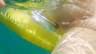 Underwater PUSSY PLAY at Public Beach # FUN from Risky Public Exhibitionism