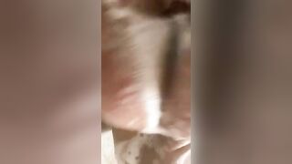 Snowbunny twerking in the shower , FAT KITTY