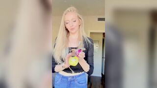 420 CANNABIS BABE SMOKING MY BUBBLER IN MY ROOM BIG CLOUDS ASMR FETISH // BLONDE BUNNY