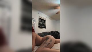 Naked ass shaking