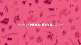 Camgirl Nina Devil zeigt sich im Wetlook