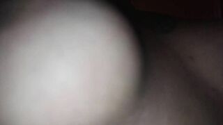 Natural boobs. Primer plano desde abajo de mis tetas. POV