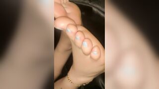 PRETTY TOES CUTE FEET TEEN