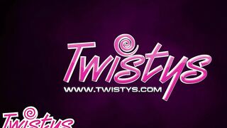 Twistys - Two Sexy Roommates Aidra Fox And Tru Kait Have An Intimate Moment Together
