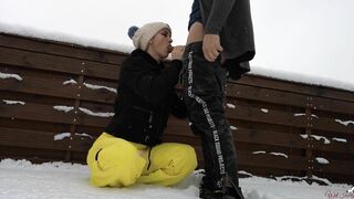 Big titted babe sucked my cock in the snow and swallowed my cum -Wet Kelly