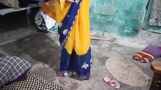 Meri hot sexy biwi ko ghodi bana kar choda or land chusaya or gand me ungli daal diya