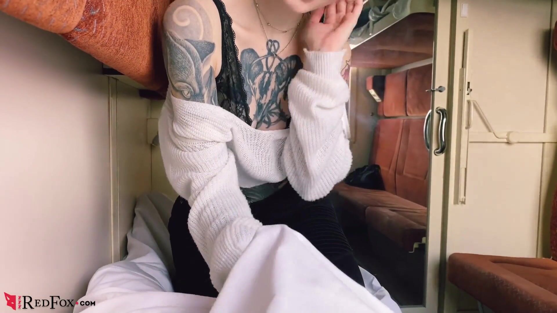 Pink-haired Girl Suck Dick Stranger, Pussy Fuck and Facial in the Train